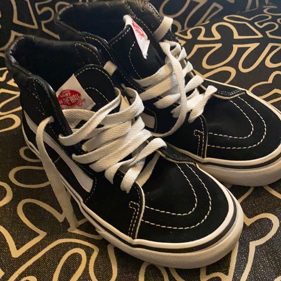 Vans - Picture 1 of 6